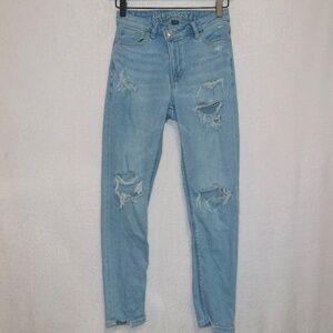 American Eagle AE Light Wash Denim Stretch Distressed Highest Rise Mom Jean 000